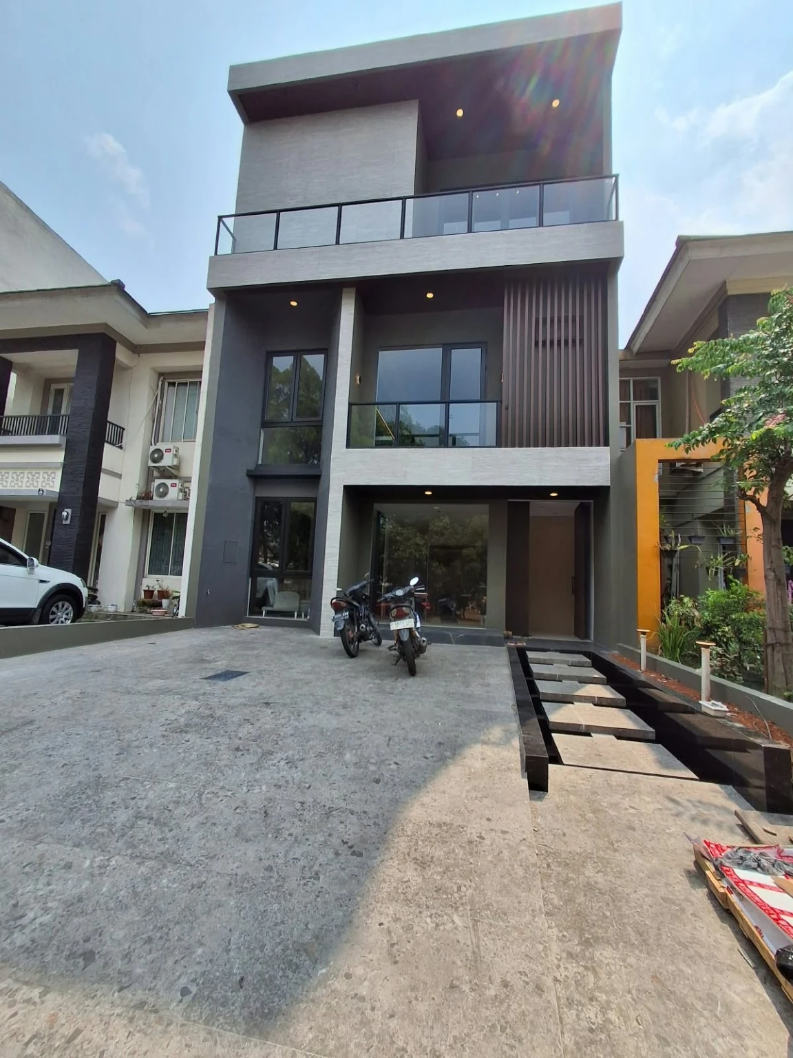Rumah Mewah All New Sutera Feronia Alam Sutera | LT 160 LB 360 | Rp6,8 M — foto asli properti