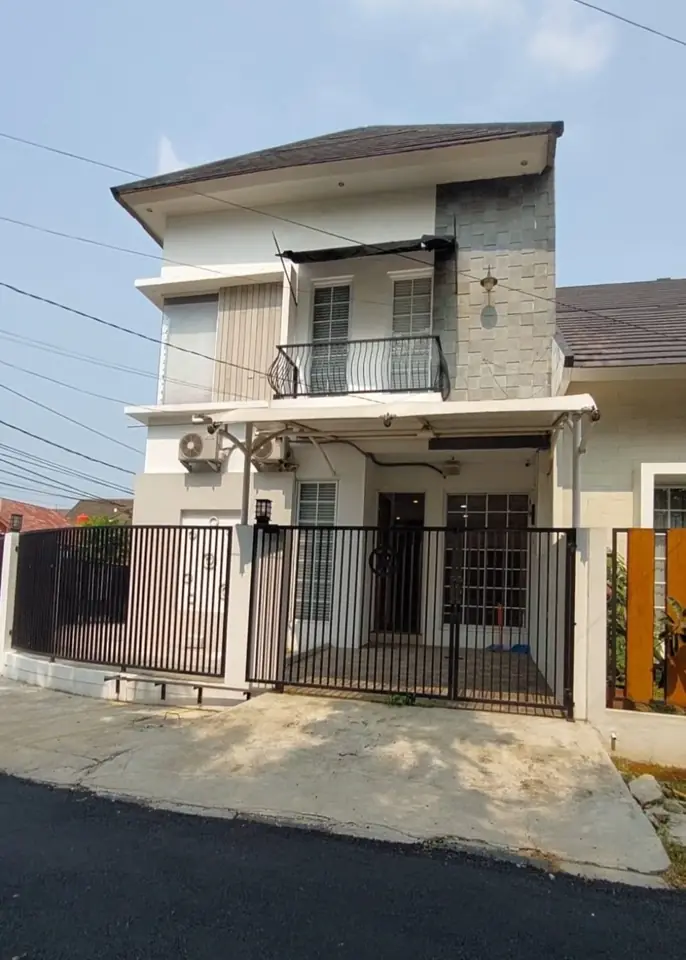 Rumah Hoek Nusaloka BSD — LT 149 m²