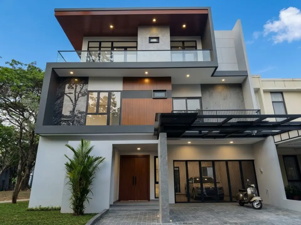 Brand New Modern Glass House — Giardina Foresta BSD City